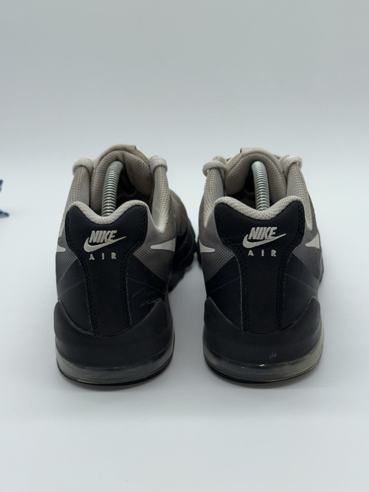 Nike Air Max Invigor Print M - Black/Grey/White Size UK 7