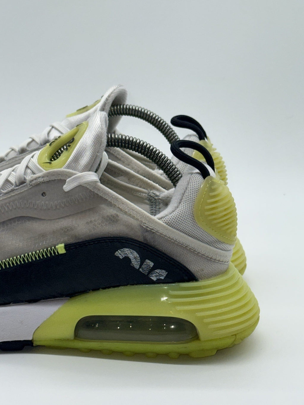 Nike Air Max 2090 White Volt Neon Green Cool Grey UK 6 (CZ7555-100)