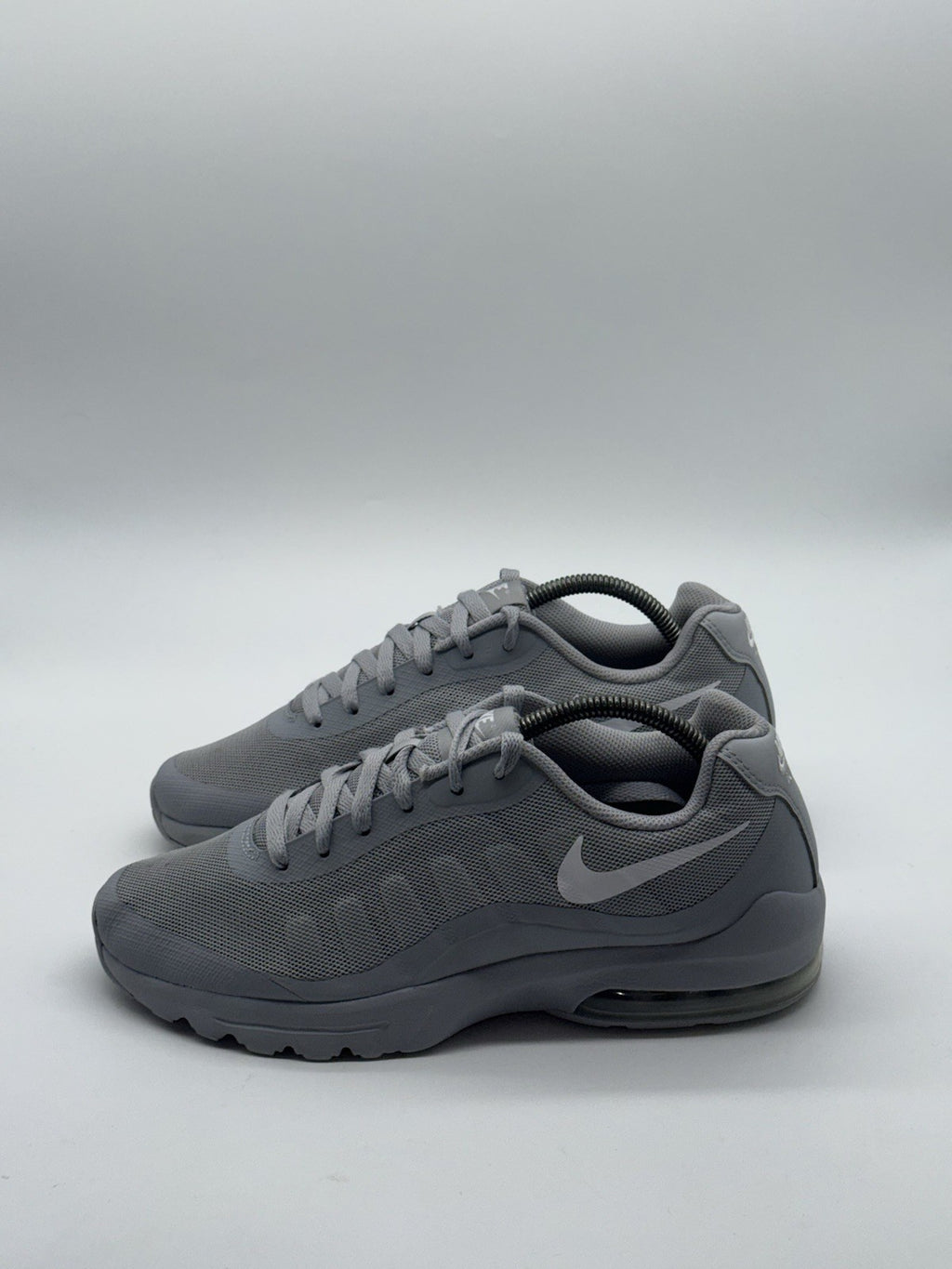 Nike Air Max Invigor 'Wolf Grey x White' (2025) – UK 7.5