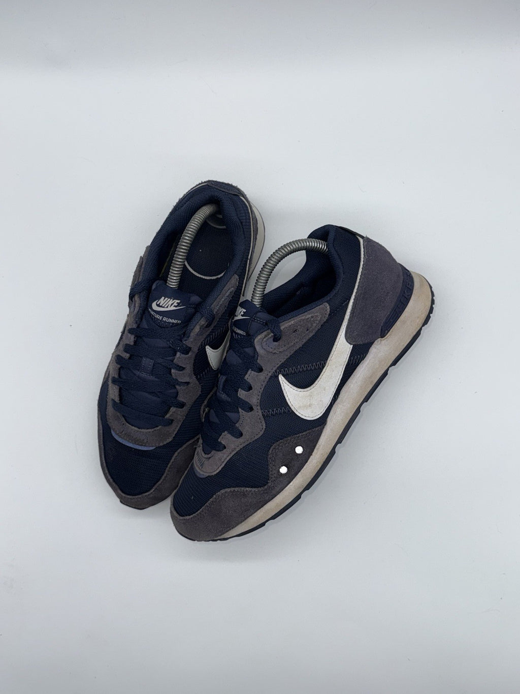 (2023) Nike Venture Runner Midnight Navy Blue White Trainers Size UK 7