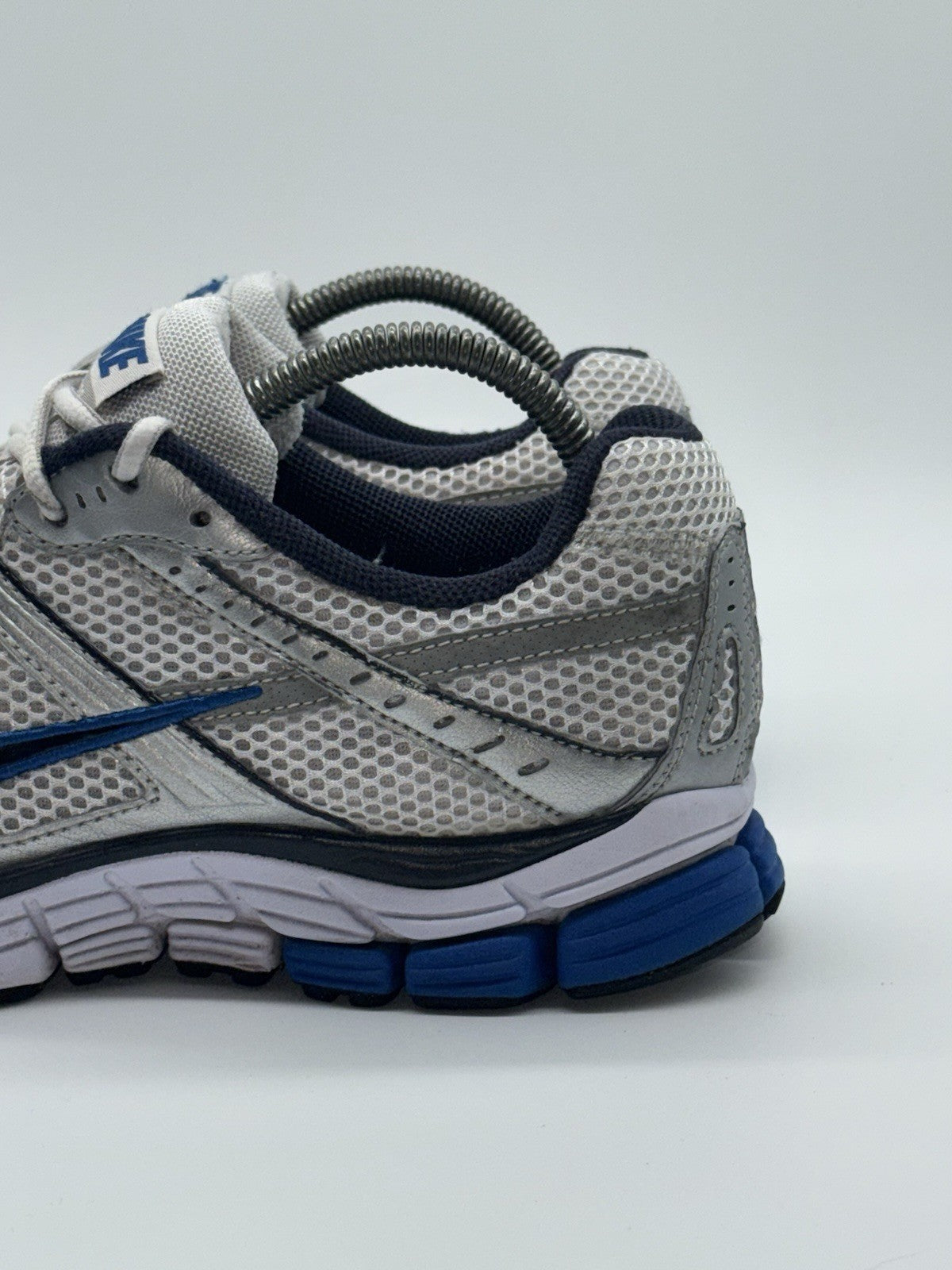 (2009) Rare Nike Vintage Pegasus 26 Blue x Grey x White UK 7.5