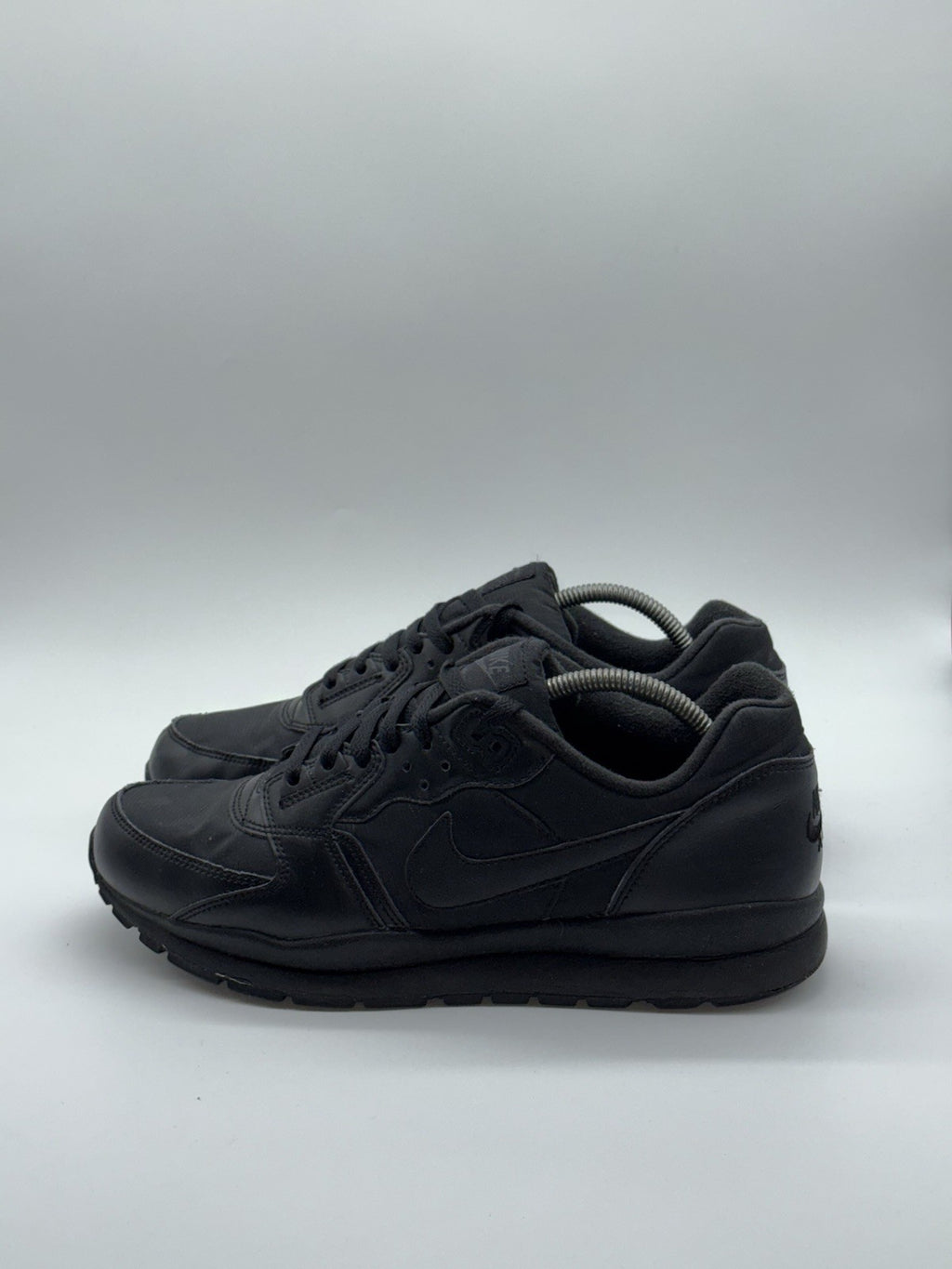 (2015) Nike Air Windrunner Retro Triple Black Trainers Men’s UK 9