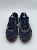 (2023) Nike Venture Runner Midnight Navy Blue White Trainers Size UK 7