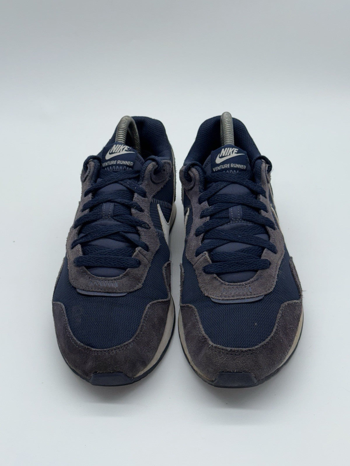 (2023) Nike Venture Runner Midnight Navy Blue White Trainers Size UK 7
