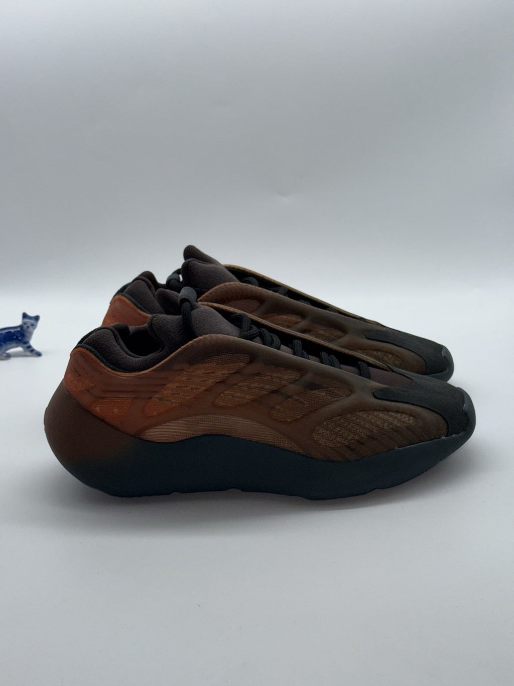 Adidas Yeezy Boost 700 V3 Copper Fade Size UK 6 Brand New Unworn GY4109