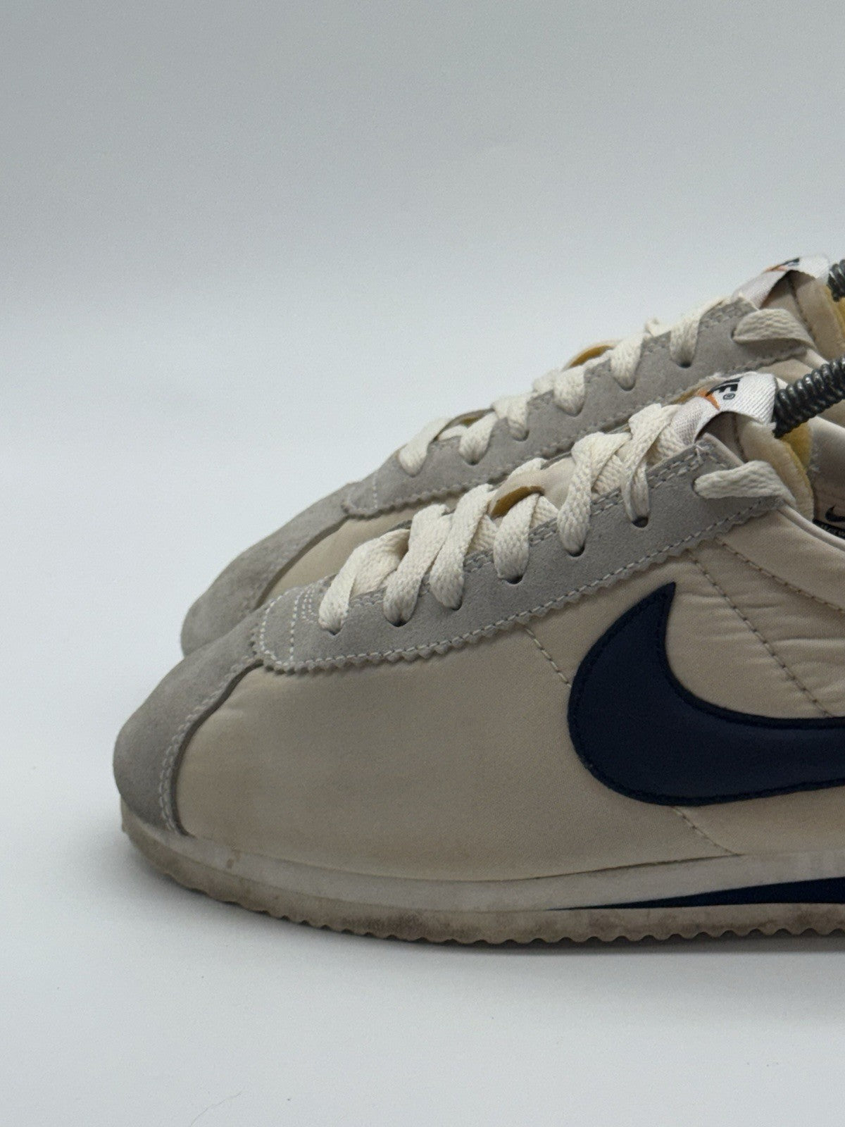 (2011) Vintage Nike Classic Cortez Ivory Cream x Navy Men’s UK 8