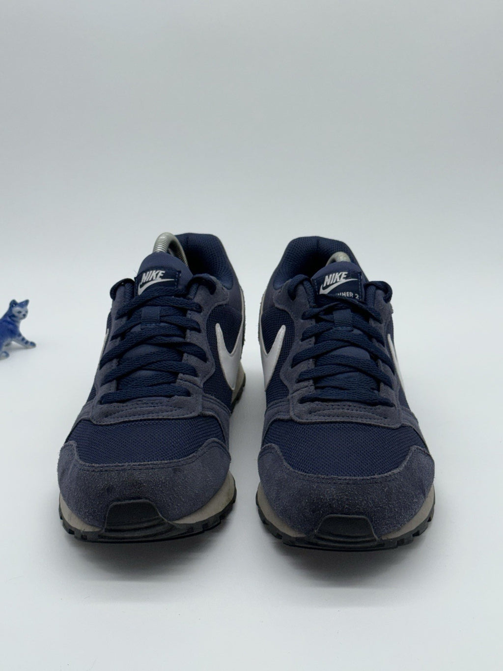 (2019) Nike MD Runner 2 Midnight Navy White Wolf Grey RetroTrainers UK 7.5