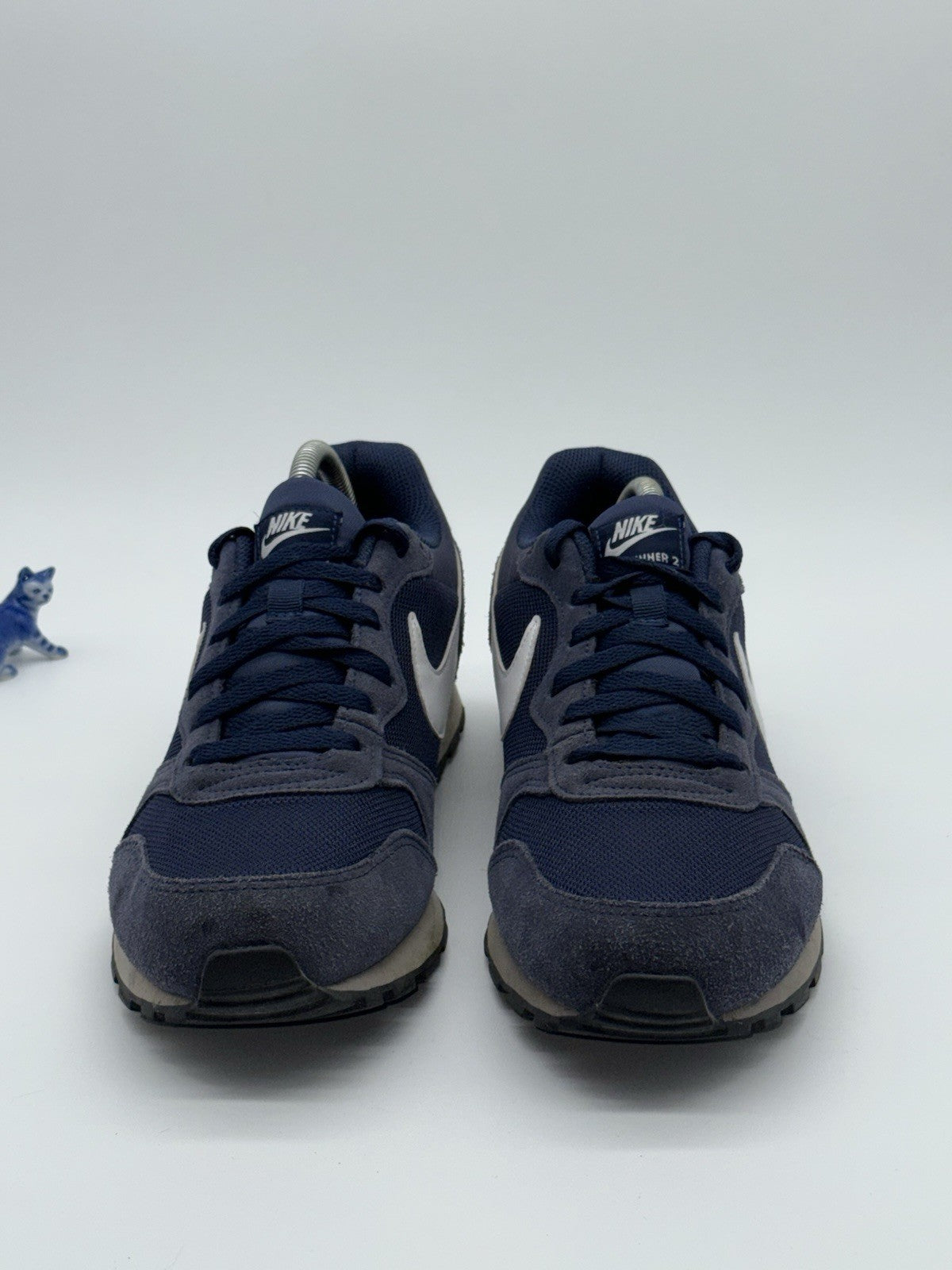 (2019) Nike MD Runner 2 Midnight Navy White Wolf Grey RetroTrainers UK 7.5