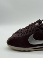 (2015) Nike Classic Cortez Suede OG Burgundy Dark Red Size UK 8 (749571-201)