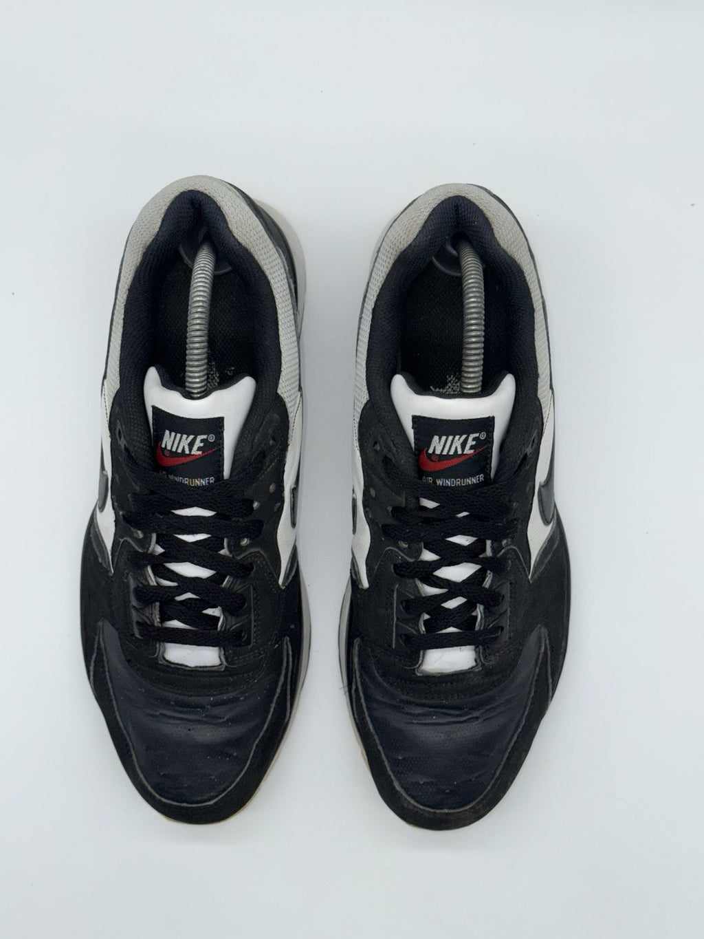 (2008) Men’s Nike Vintage Air Windrunner TR2 Retro Trainers Black & White UK 8