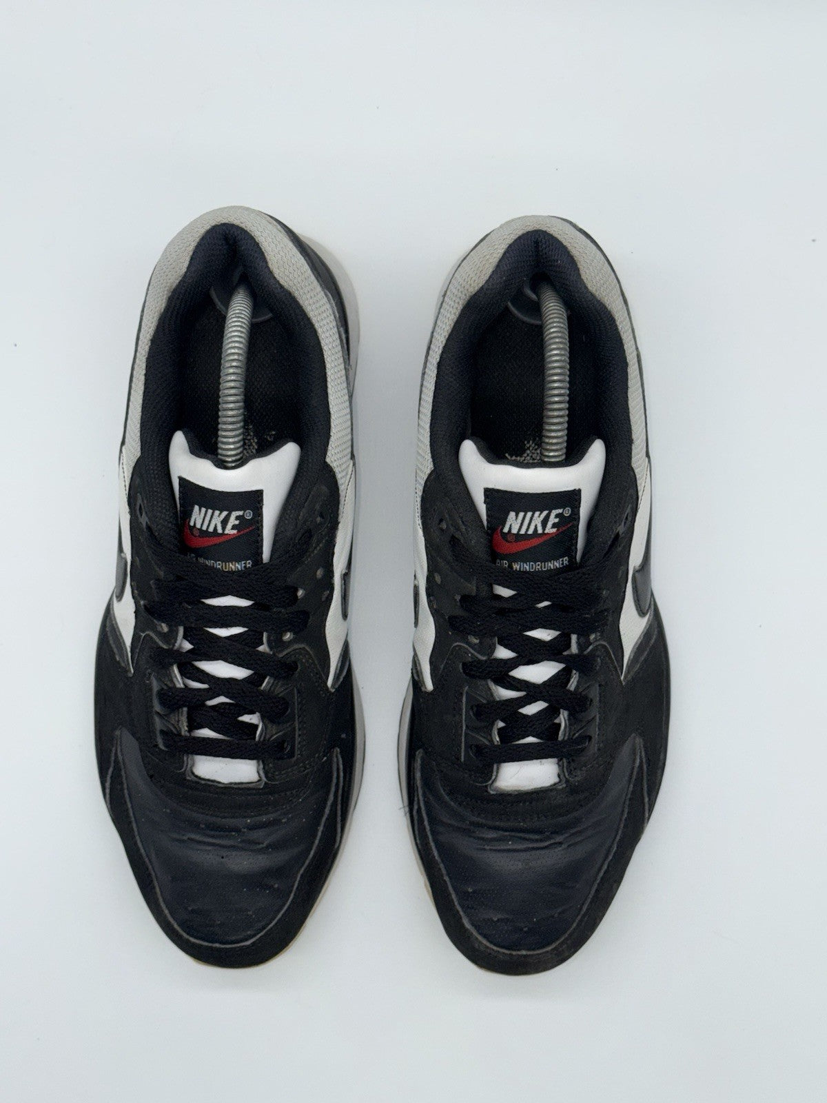 (2008) Men’s Nike Vintage Air Windrunner TR2 Retro Trainers Black & White UK 8