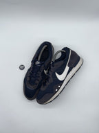 Nike Venture Runner 'Navy x White' trainers – UK 7