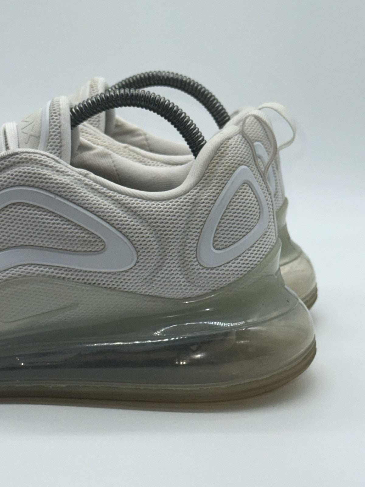 Nike Air Max 720 White Metallic Platinum Trainers Size UK 7.5 (AO2924-100)