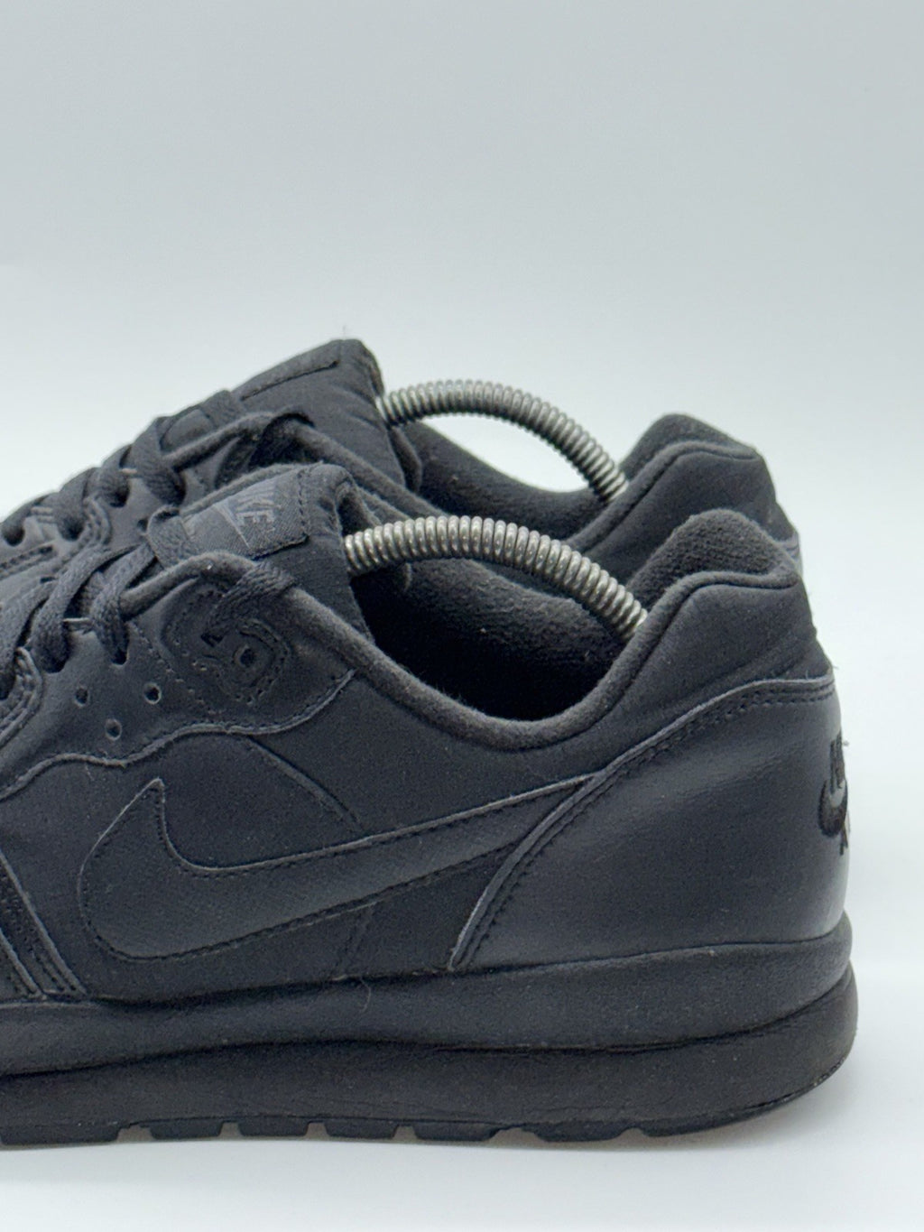 (2015) Nike Air Windrunner Retro Triple Black Trainers Men’s UK 9