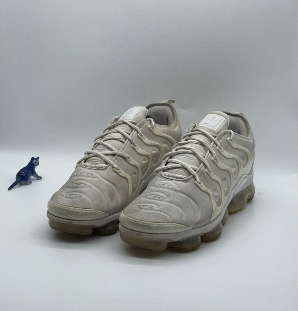 Nike Air Vapormax Plus Triple White Pure Platinum Men’s UK 10.5 (924453-100)