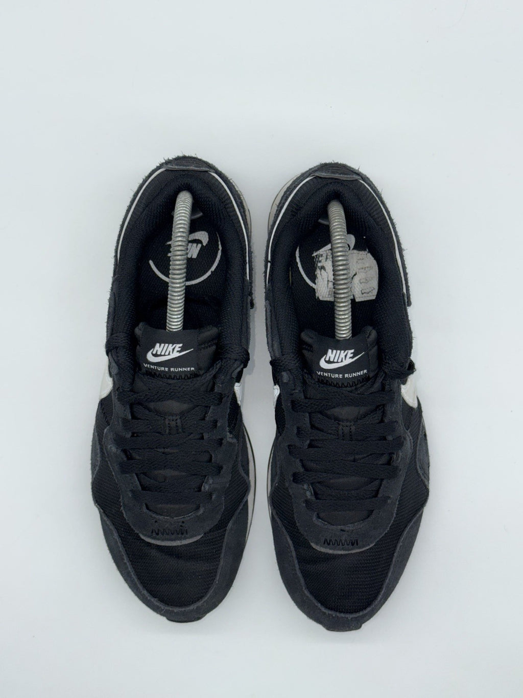 (2021) Nike Venture Runner Black White Suede Retro Trainers UK 7