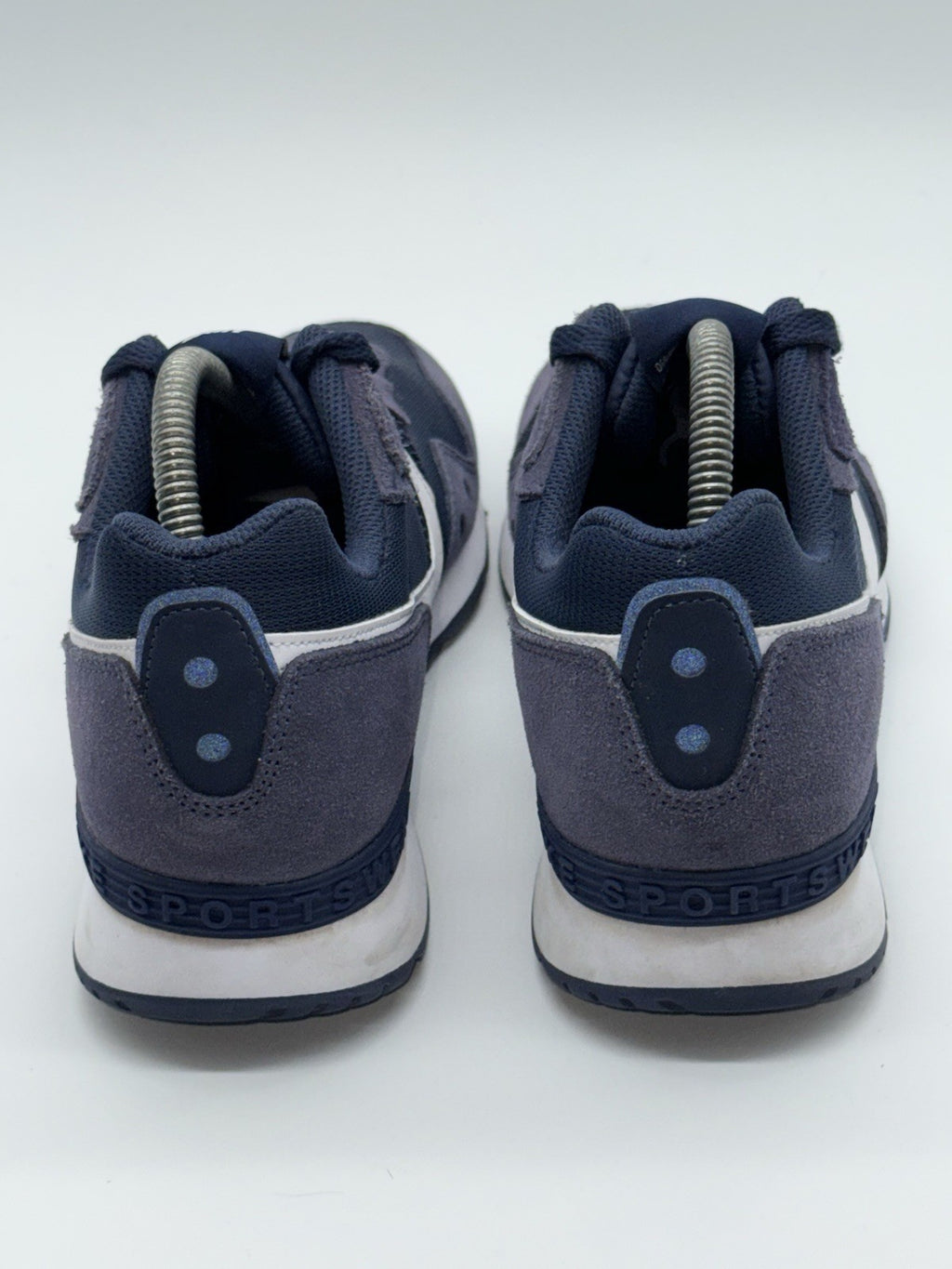 (2022) Nike Venture Runner Navy Blue White Retro Trainers Men’s UK 7.5