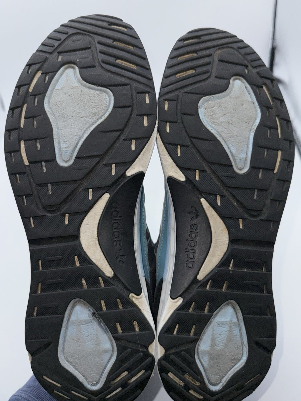 Adidas SL 7200 'Black x Core Grey' Men’s Retro Trainers UK 8.5