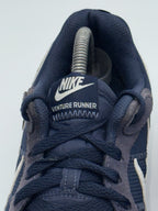 (2022) Nike Venture Runner Navy Blue White Retro Trainers Men’s UK 8.5