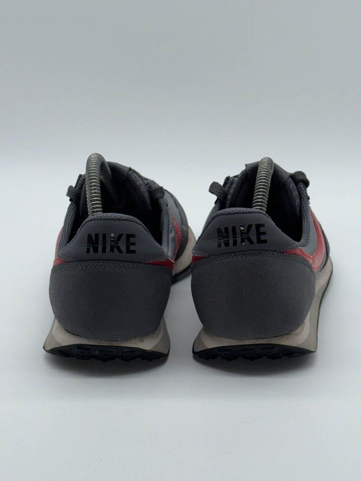 (2013) Nike Elite Vintage Waffle Trainers Grey & Red Men’s Size UK 8