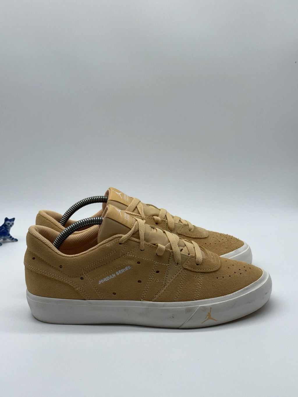 Jordan Series ES Celestial Gold Sail - Size UK 6.5 (DN1856-200)