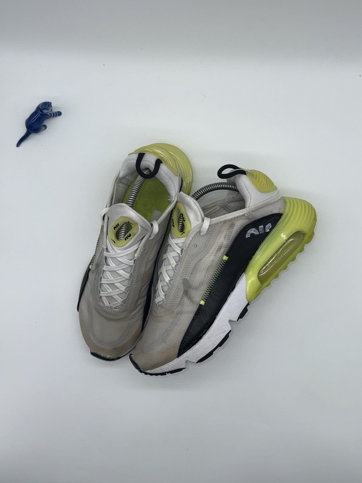 Nike Air Max 2090 White Volt Neon Green Cool Grey UK 6 (CZ7555-100)