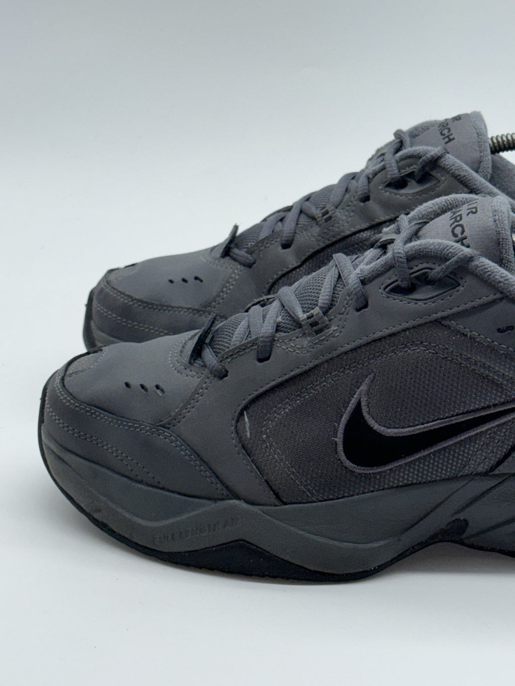 Nike Air Monarch IV 'Dark Grey x Black' (2025) – UK 8