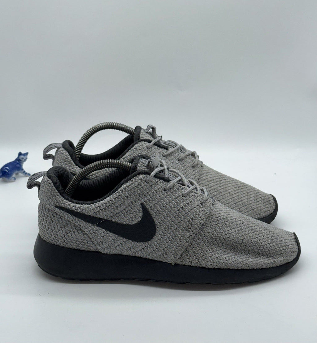 (2014) Nike Roshe One Run Wolf Grey x Black Size UK 7 Trainers
