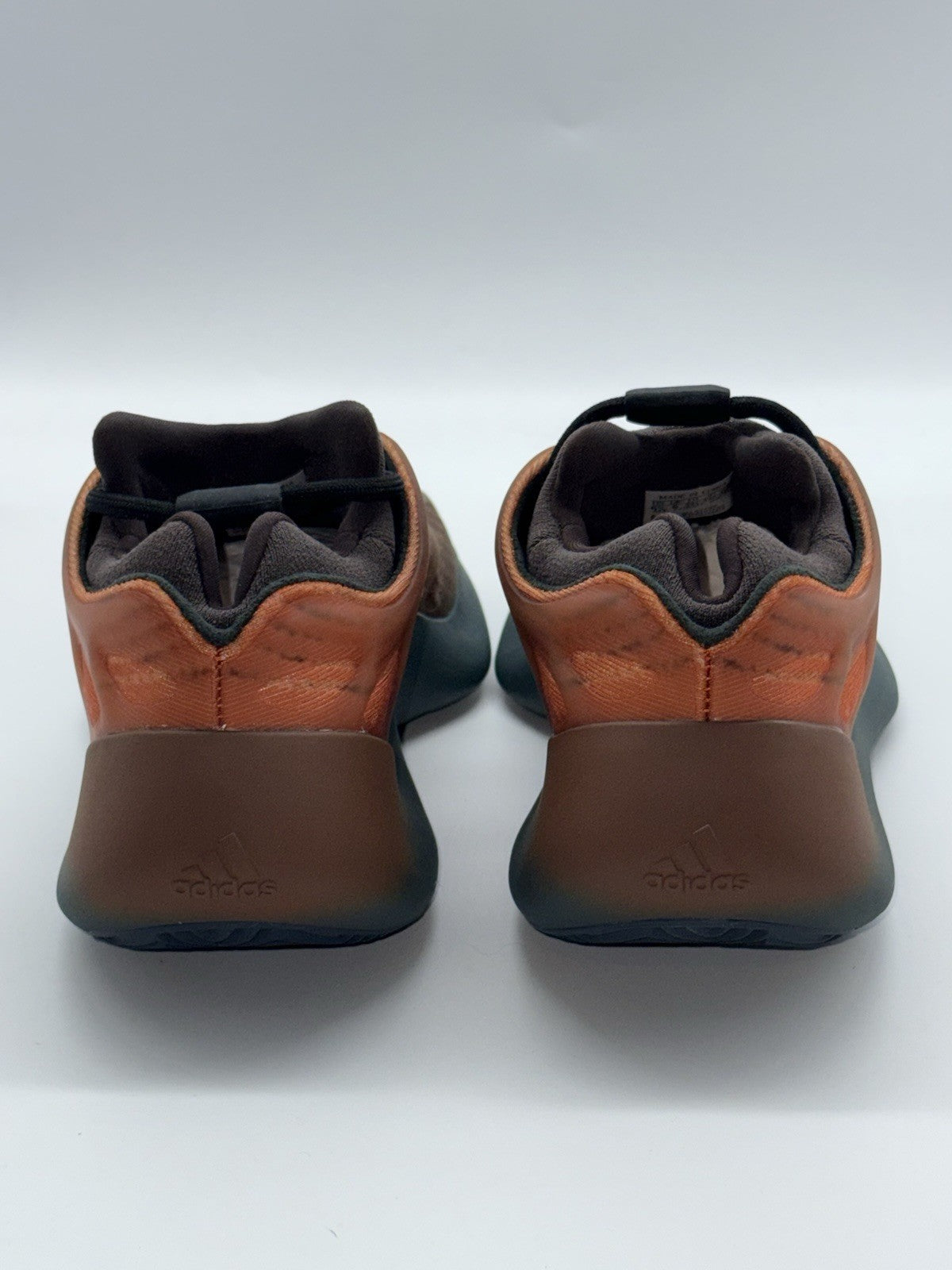 Adidas Yeezy Boost 700 V3 Copper Fade Size UK 6 Brand New Unworn GY4109