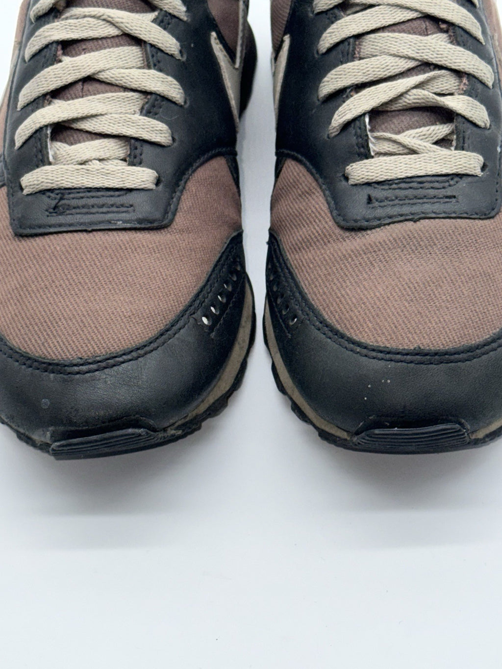 (2001) Rare Vintage Nike Internationalist Pegasus ‘Coffee Brown x Black’ UK 7