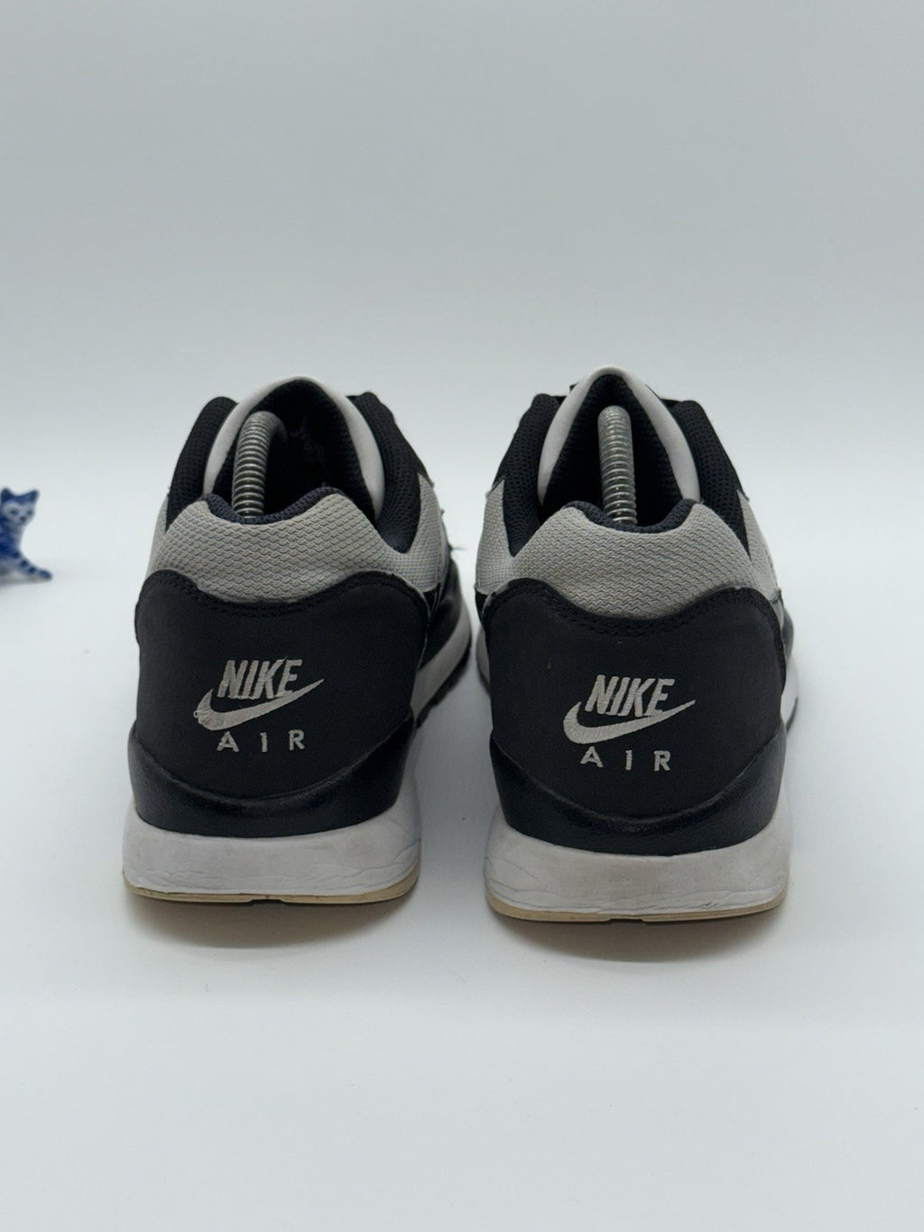 (2008) Men’s Nike Vintage Air Windrunner TR2 Retro Trainers Black & White UK 8