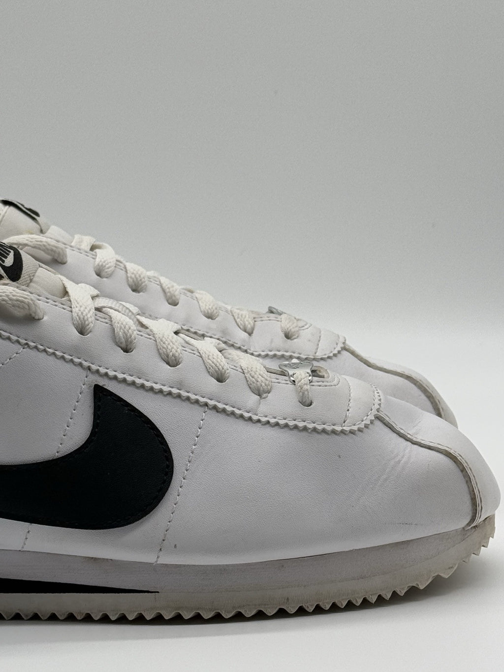(2019) Nike Cortez Basic Leather OG Trainers - White Black - Size UK 7 (EU 41)