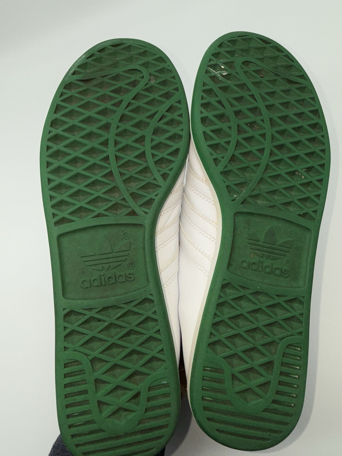 Rare (2008) Adidas ‘The Sneeker’ White / Green Leather Trainers Size UK 7