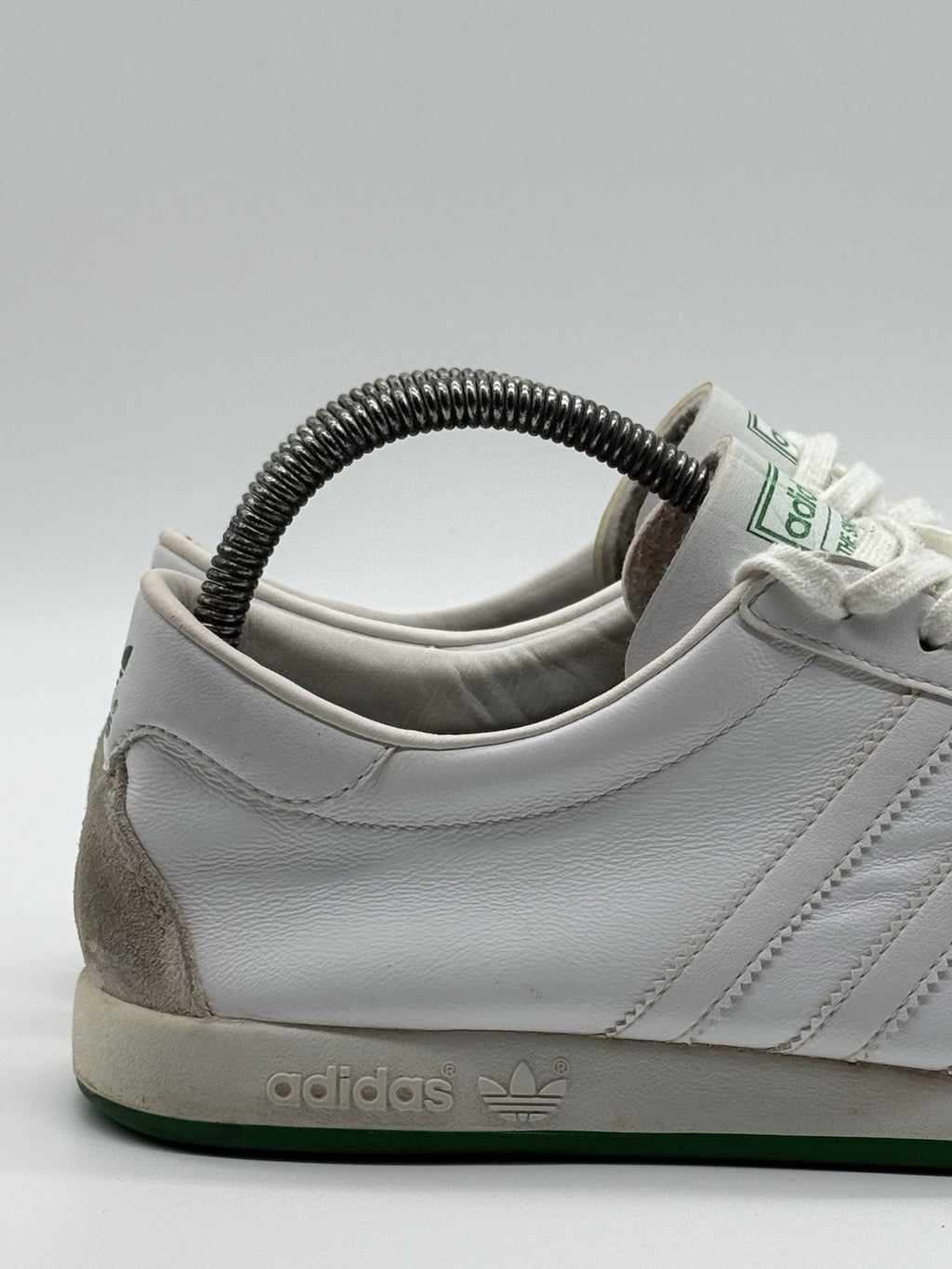 Rare (2008) Adidas ‘The Sneeker’ White / Green Leather Trainers Size UK 7