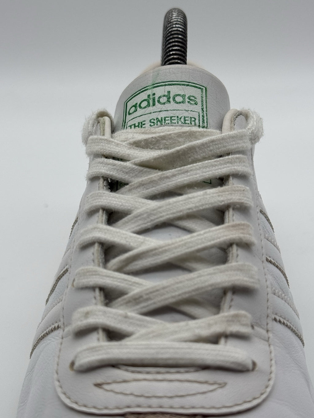 Rare (2008) Adidas ‘The Sneeker’ White / Green Leather Trainers Size UK 7