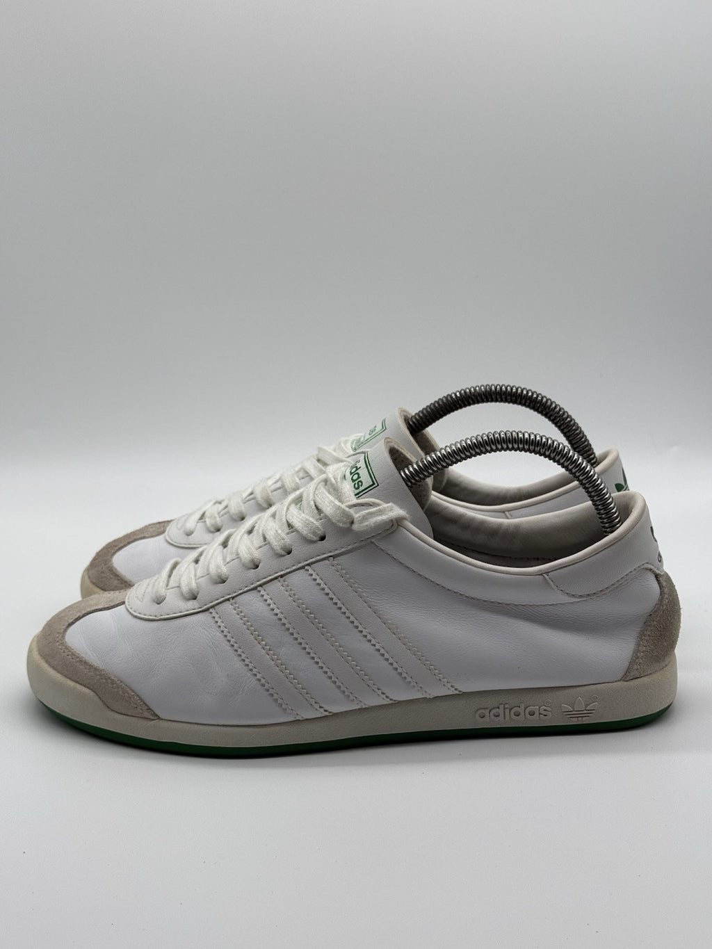 Rare (2008) Adidas ‘The Sneeker’ White / Green Leather Trainers Size UK 7