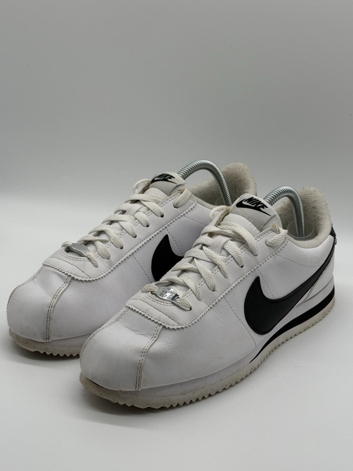 (2019) Nike Cortez Basic Leather OG Trainers - White Black - Size UK 7 (EU 41)